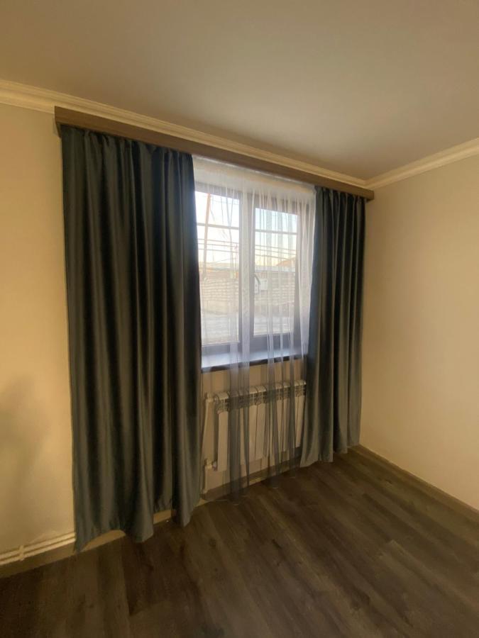 3 Cosy Apartment Near Airport Evn Yerevan Exterior photo